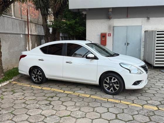 NISSAN VERSA 1.6 16V FLEXSTART UNIQUE 4P XTRONIC
